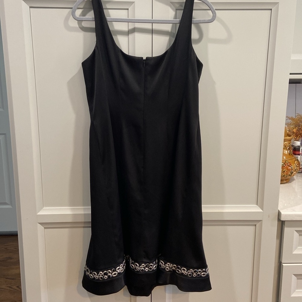 Jones Wear Dress Black sleeveless Size 12 with black and silver jewels - Picture 5 of 11